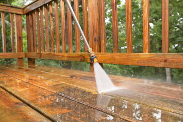 Why Choose Our Certified Pressure Washing Experts for Your Project Needs in Linden, AL?