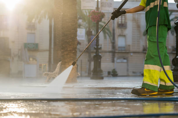 Best Commercial Building Pressure Washing  in Linden, AL